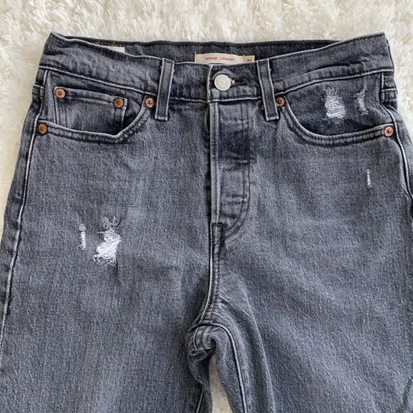 Levi’s Premium Wedgie Straight Distressed Black Cropped Jeans