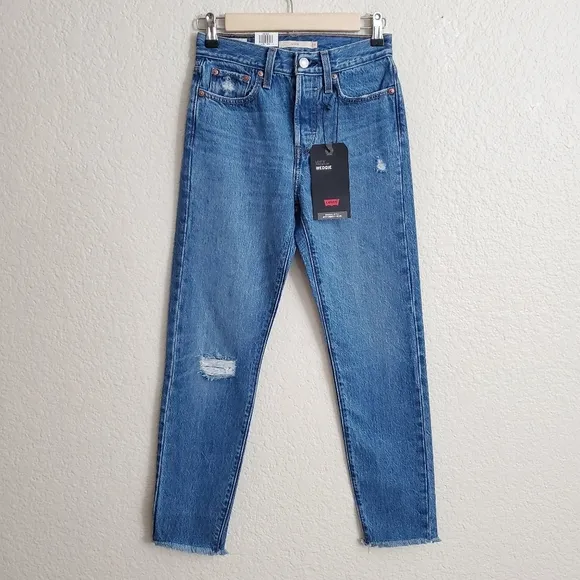 Levi's WEDGIE Premium High Rise  Jeans size 25