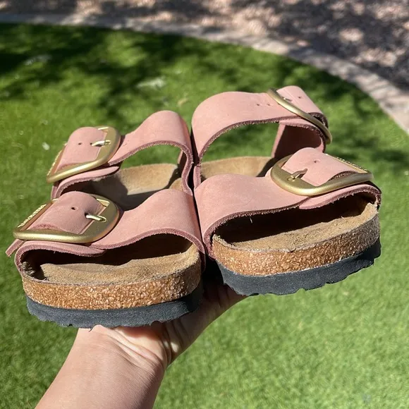 LIKE NEW BIRKENSTOCK BIG BUCKLE Arizona Nubuck Sandals!