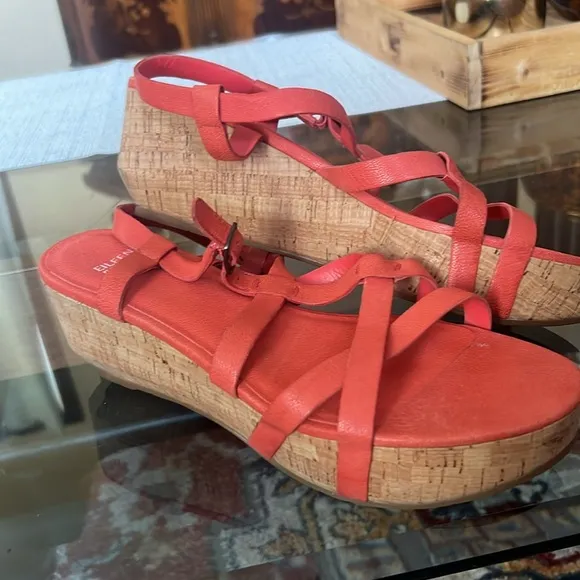 Like new Eileen Fisher leather wedge sandals, size 10 cork platform