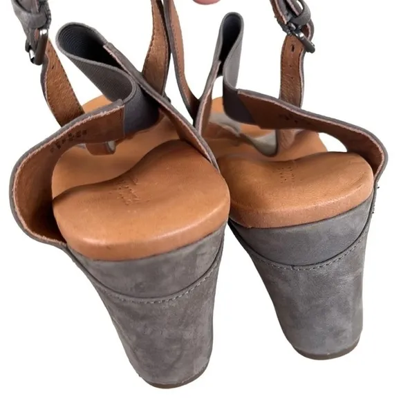 Like New Gentle Souls Leather Irwin Wedge Sandals Size 8