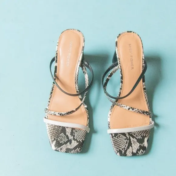 LIKE NEW Marc Fisher Aliana Snakeskin Leather Strappy High Heel Sandals Sz 7.5