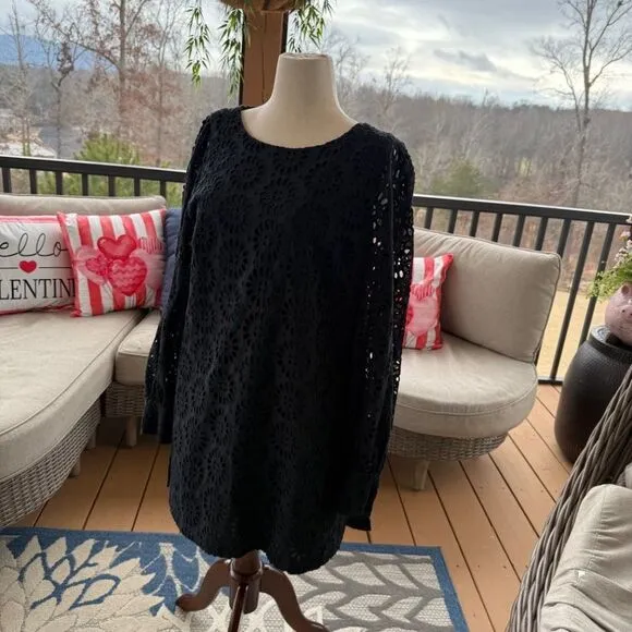 LILLY PULITZER AISHA EYELET ROMPER  SIZE 16