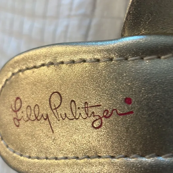 Lilly Pulitzer McKim wedge sandals thong gold leather women’s size 8 1/2 M