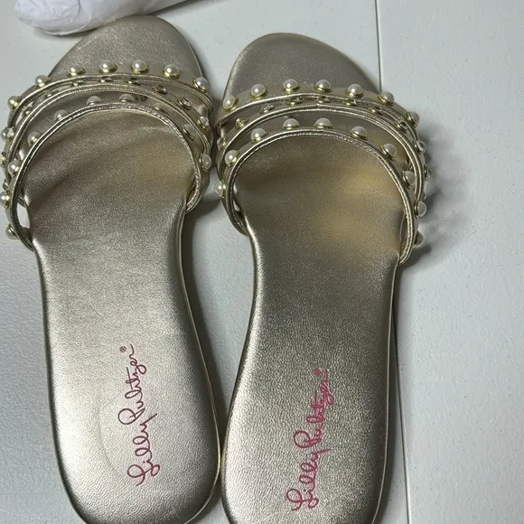 Lilly Pulitzer Tabbie Sandal Gold Metallic 9.5 M pearl and rhinestones A00080