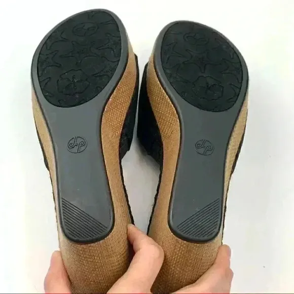 Lindsay Phillips sandals size 8 black platforms