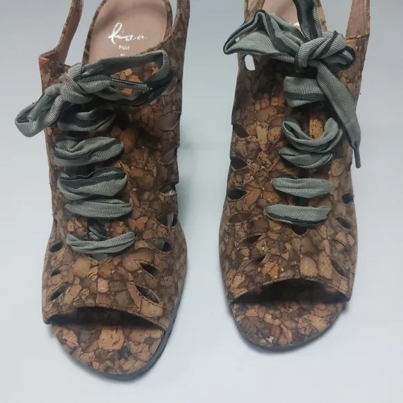 Lisa For Donald J. Pliner Seaform Fish Lace Up High Heels Size 10