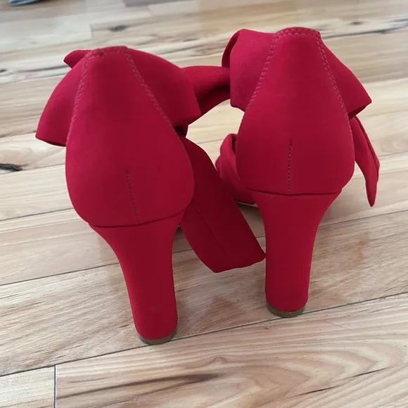Loeffler Randall sz 6.5 cloth heeled sandals tied