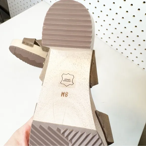 LOFT | Criss Cross Leather &amp; Suede Clog Sandals Sz. 8
