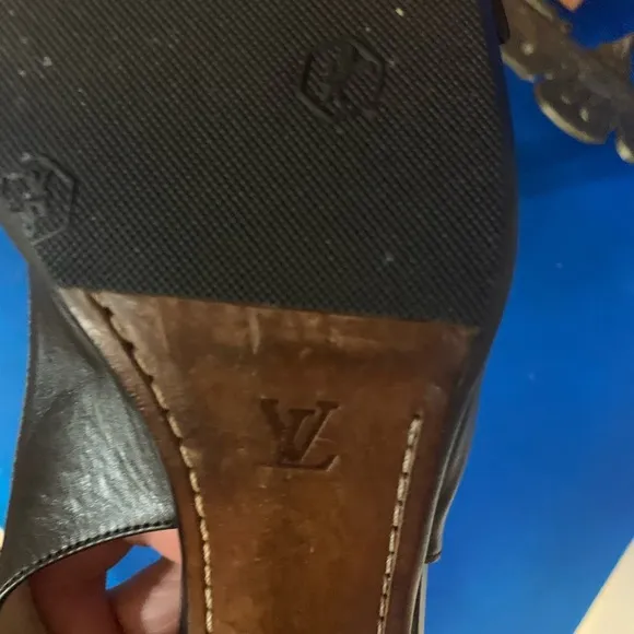 Louis Vuitton Black Leather Slingback Sandals Size 37