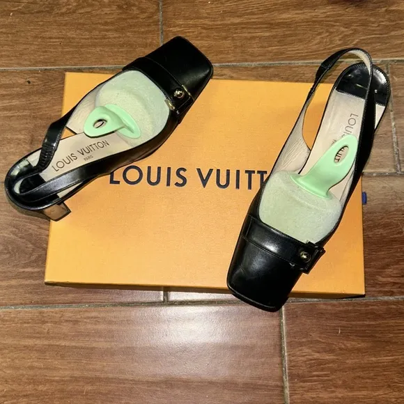 Louis Vuitton Brown Leather Slingback Sandals Size 37
