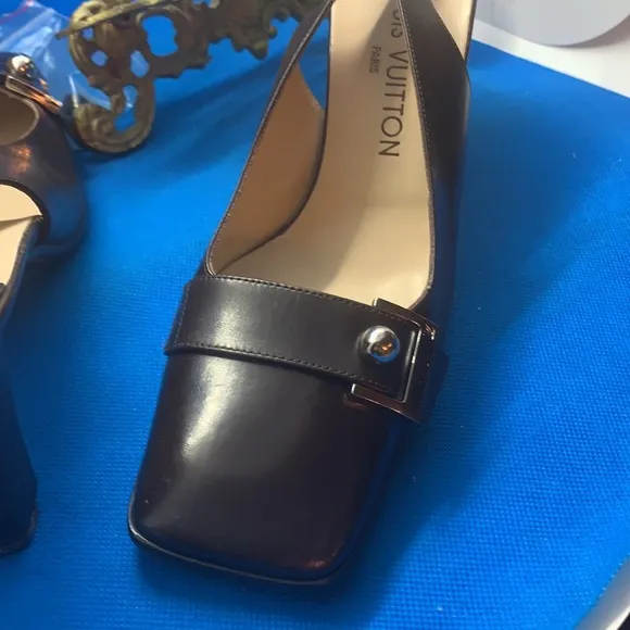 Louis Vuitton Brown Leather Slingback Sandals Size 37