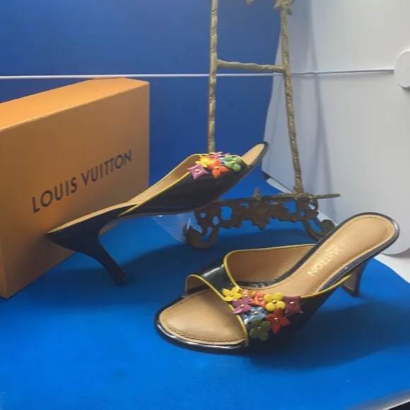 LOUIS VUITTON Leather Flower Patterm Open-Toe Mule Sandals EUR 37 1/2