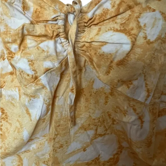 Louna Mini Dress – White &amp; Yellow – Size Large – Perfect for Spring &amp; Summer!