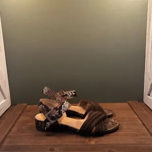 Luca Grossi Vera Cuoio Italian Animal Print Sandals Heels Size 40