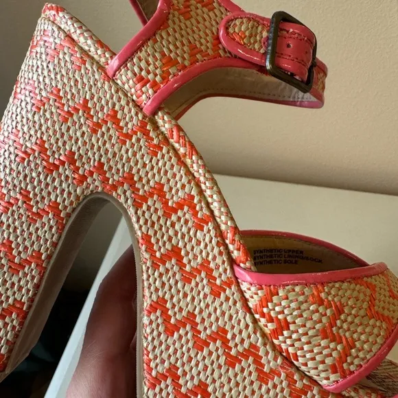 Madden Girl Brennerr Platform Heels / Sandals
