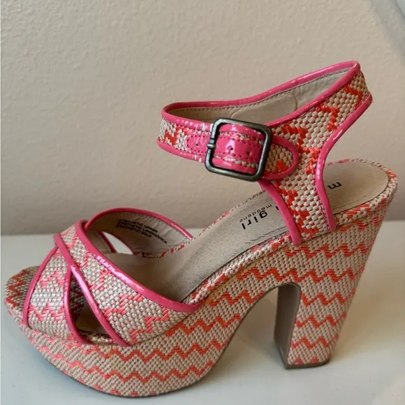 Madden Girl Brennerr Platform Heels / Sandals