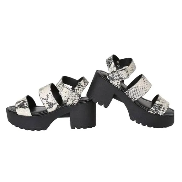 MADDEN GIRL CARTER PLATFORM REPTILELUG SANDALS Size 10