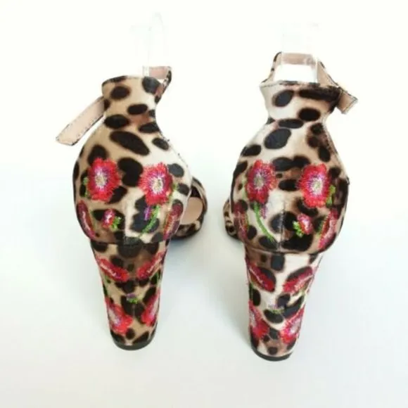 Madden Girl Sandals Women Size 9M Animal Print Behave Embroidered Block Heel