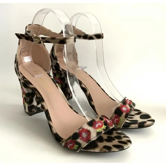Madden Girl Sandals Women Size 9M Animal Print Behave Embroidered Block Heel