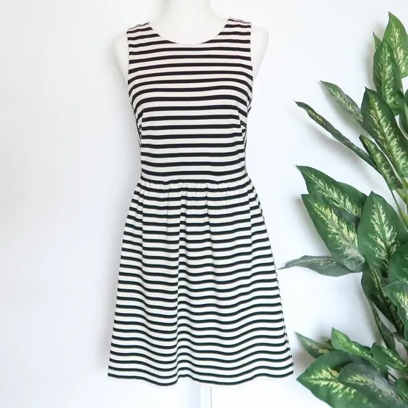 Madewell Black &amp; White Striped Afternoon Fit and Flare Sleeveless Mini Dress M