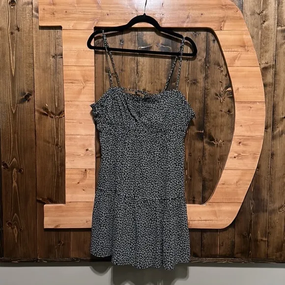 Madewell The Sophia Cami Tiered Mini Dress in Micro Daisy