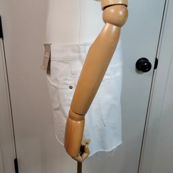 Madewell White Relaxed Denim Shorts Size 29
