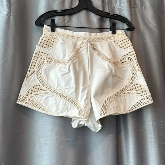Maje Ecru Crochet Tulip Short. NWT Sz 36/S