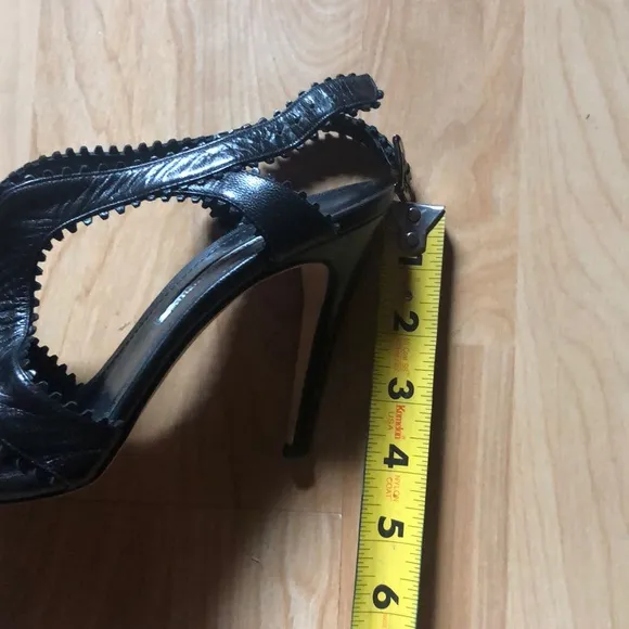 Manolo Blahnik PeepToe Slingback Sandals 38.5 US 8