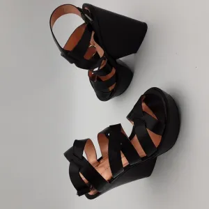 Marc by Marc Jacob leather pump sandals black ankle buckle closure event Y2K 38