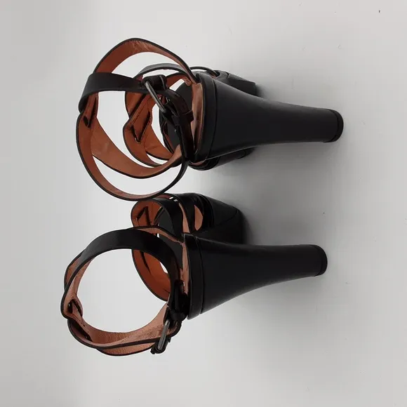 Marc by Marc Jacob leather pump sandals black ankle buckle closure event Y2K 38