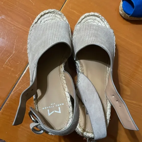 Marc Fisher Andela wedge platform sandals