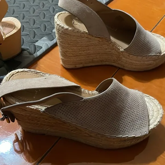 Marc Fisher Andela wedge platform sandals