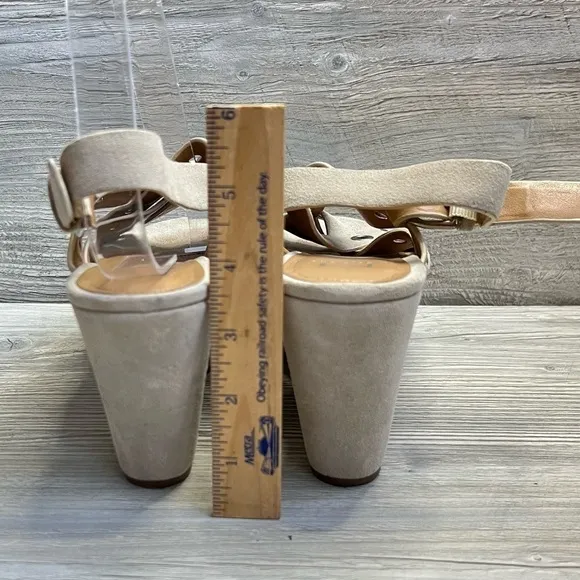 Marc Fisher Bloom Grommet Platform leather Sandals size 6.5