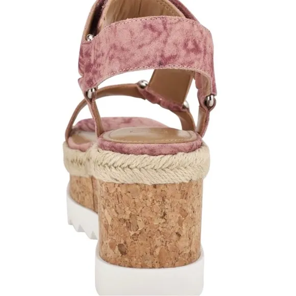 🆕{MARC FISHER} Gylian Leather Platform Wedge Sandals