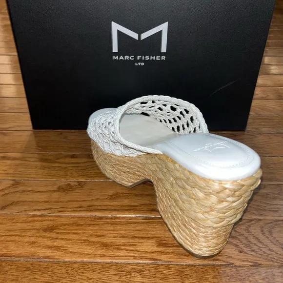 Marc Fisher LTD Hollis Platform Wedge Sandals Ivory &amp; Tan Women’s Size 10
