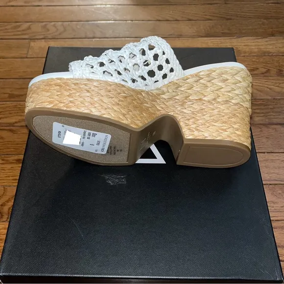 Marc Fisher LTD Hollis Platform Wedge Sandals Ivory &amp; Tan Women’s Size 10