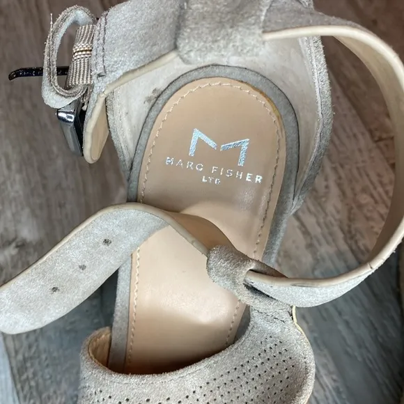 Marc Fisher MlANNIE platform espadrille wedge Size 8.5