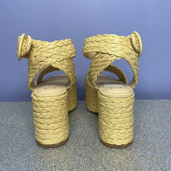 Marc Fisher Platform Sandals Size 9