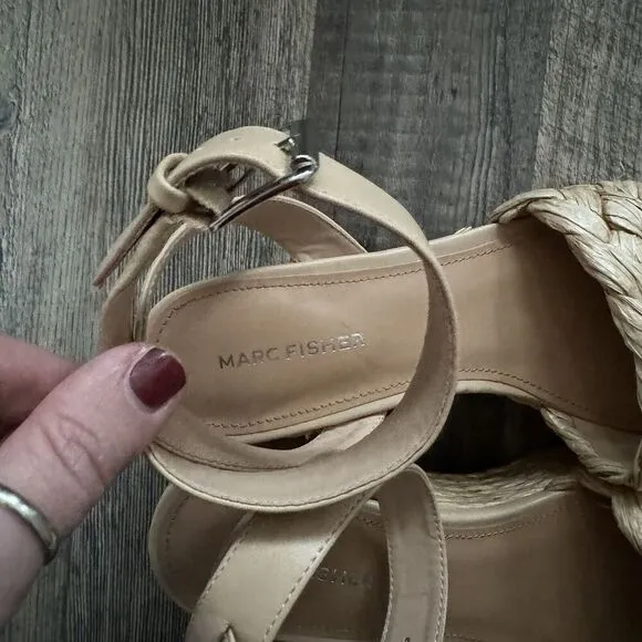 Marc Fisher Steel Woven Platform Sandals Size 9