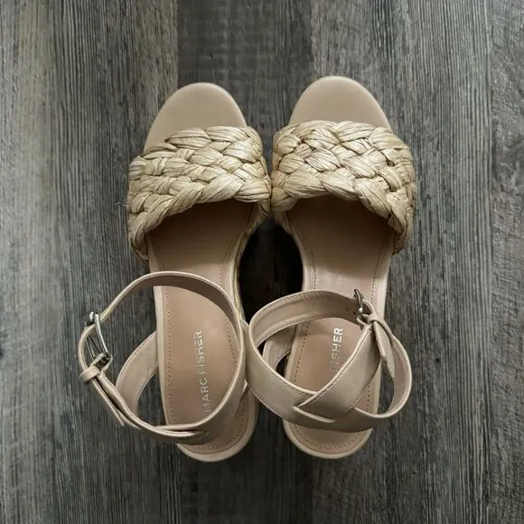 Marc Fisher Steel Woven Platform Sandals Size 9