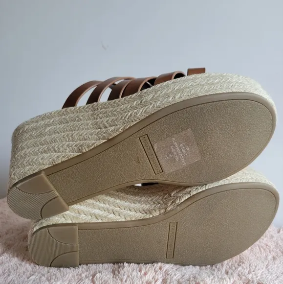 MARC FISHER WEDGE SANDALS