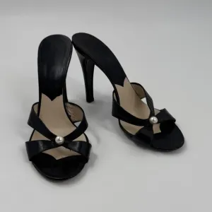 Marc Jacobs Black Leather High Heel Sandals With Pearl Accent Size 9.5 or 39.5