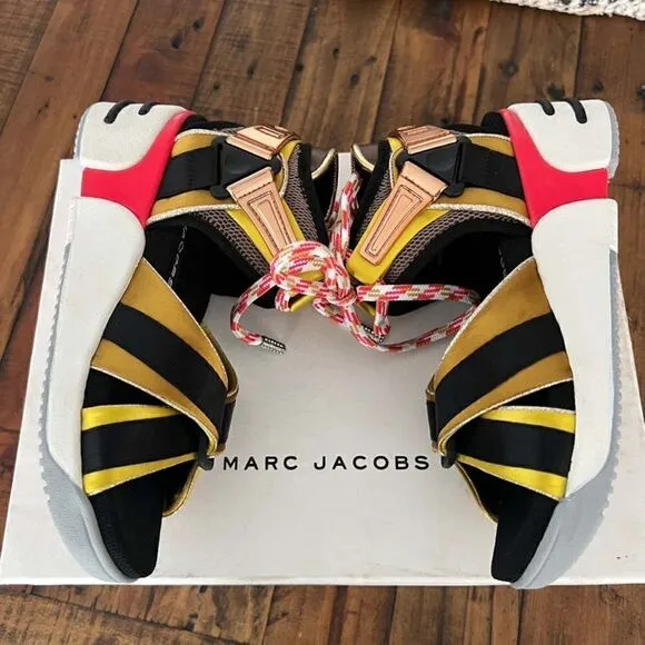 MARC JACOBS Stylish Modern Strappy  Sandal In Yellow Multi Colored Size 5 US