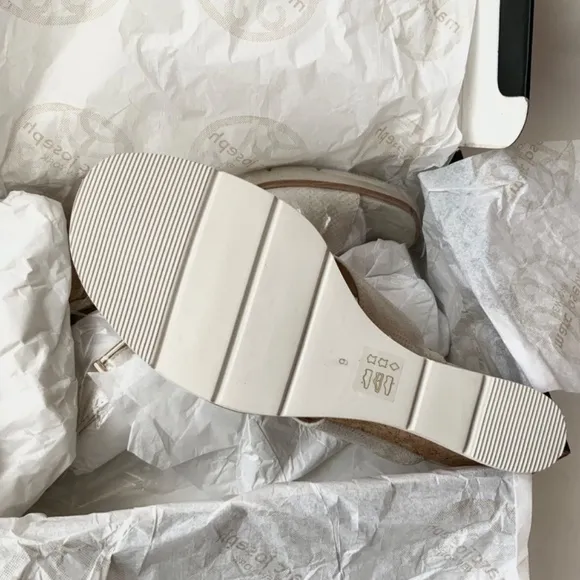 Marc Joseph Myrtle Beach Leather Ivory White Glaze Slingbacks Wedge Sandals 9