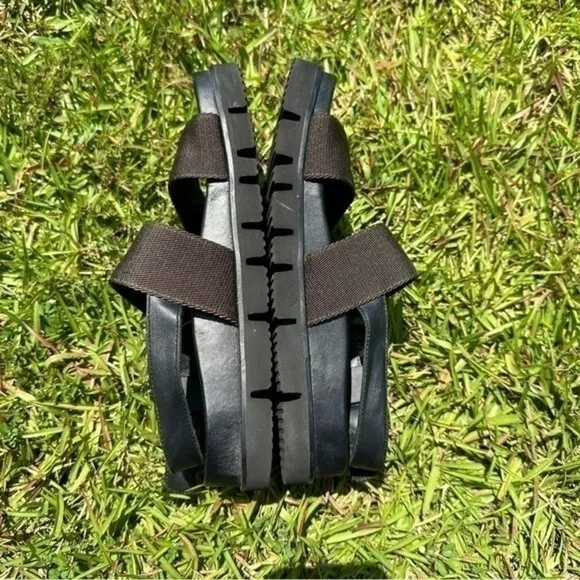 Massimo Dutti sandals​