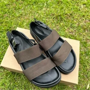 Massimo Dutti sandals​