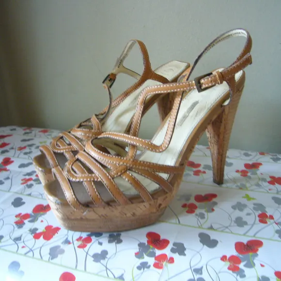 Max Studio Tan Leather Platform Sandal - Size 6.5M
