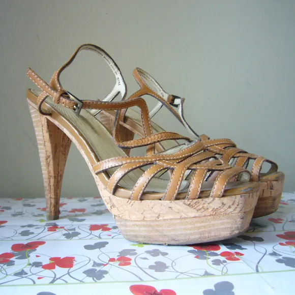 Max Studio Tan Leather Platform Sandal - Size 6.5M