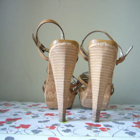 Max Studio Tan Leather Platform Sandal - Size 6.5M